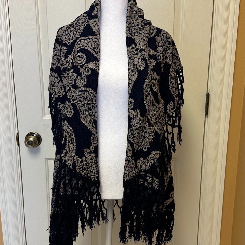 Coco & Carmen wrap